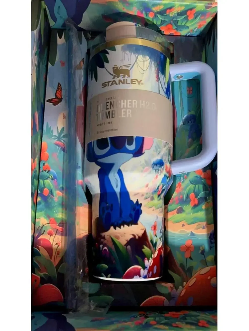 Stanley x LoveShackFancy Stitch 40oz H2.0 Tumbler w/ Straw & Bag - Picture 9 of 11